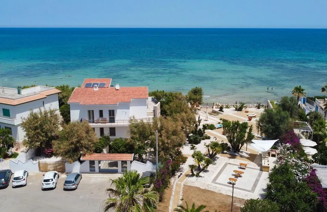 Aurelia Sea View-1